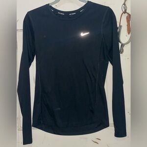 Nike Women's Black Long Sleeve Tee NWOT